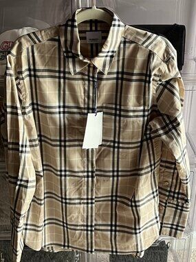NWT Burberry "Ivery" Check Shirt in "Light Taupe IP CHK" Size 4
